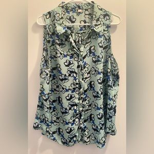 Floral sleeveless blouse